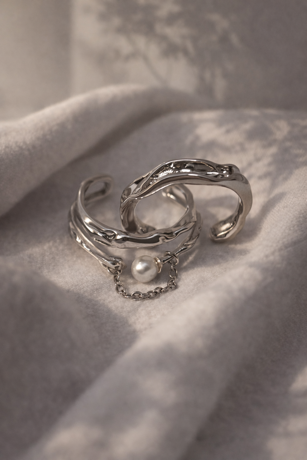 Irisé - Layers, with intention.