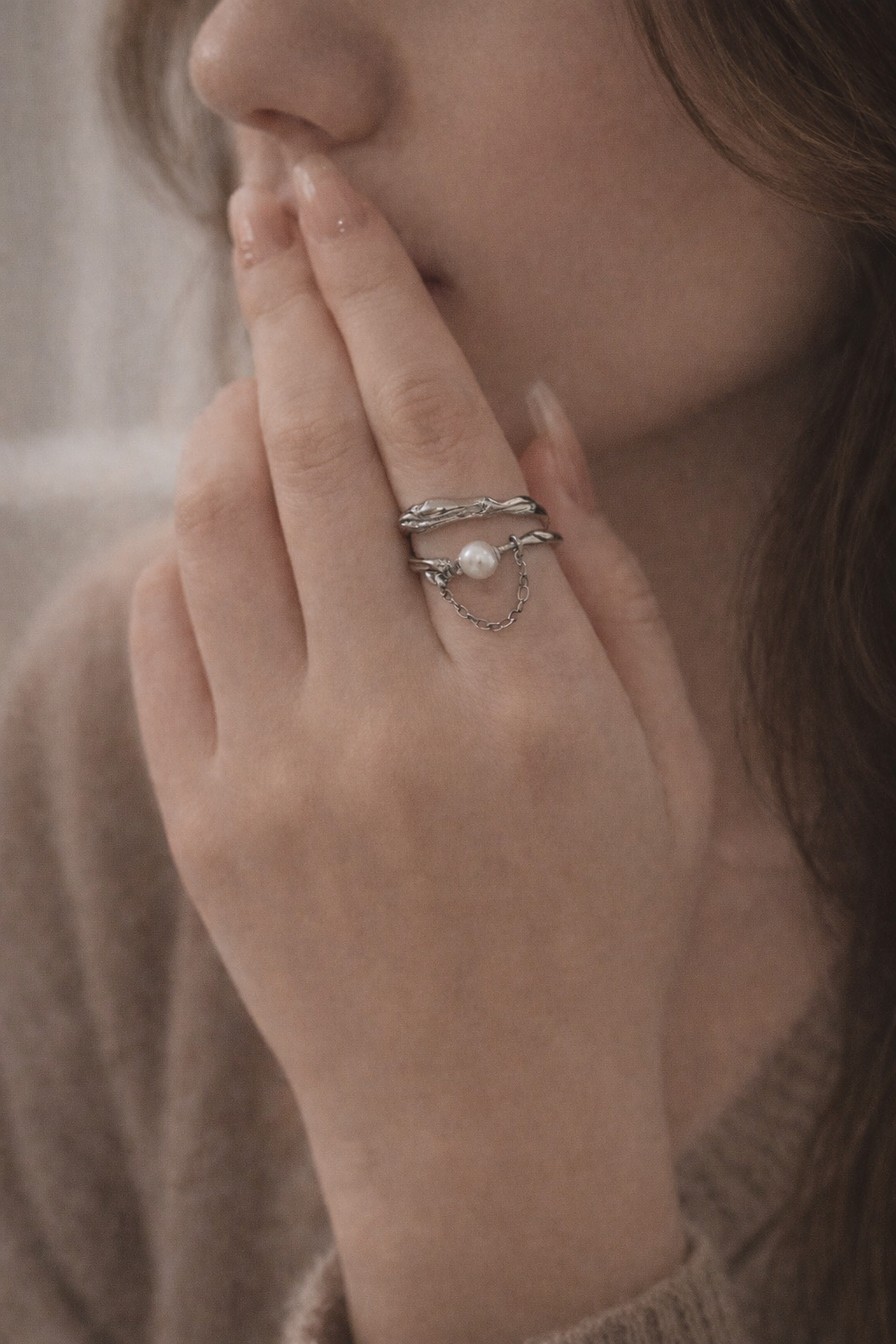 Irisé - Layers, with intention.